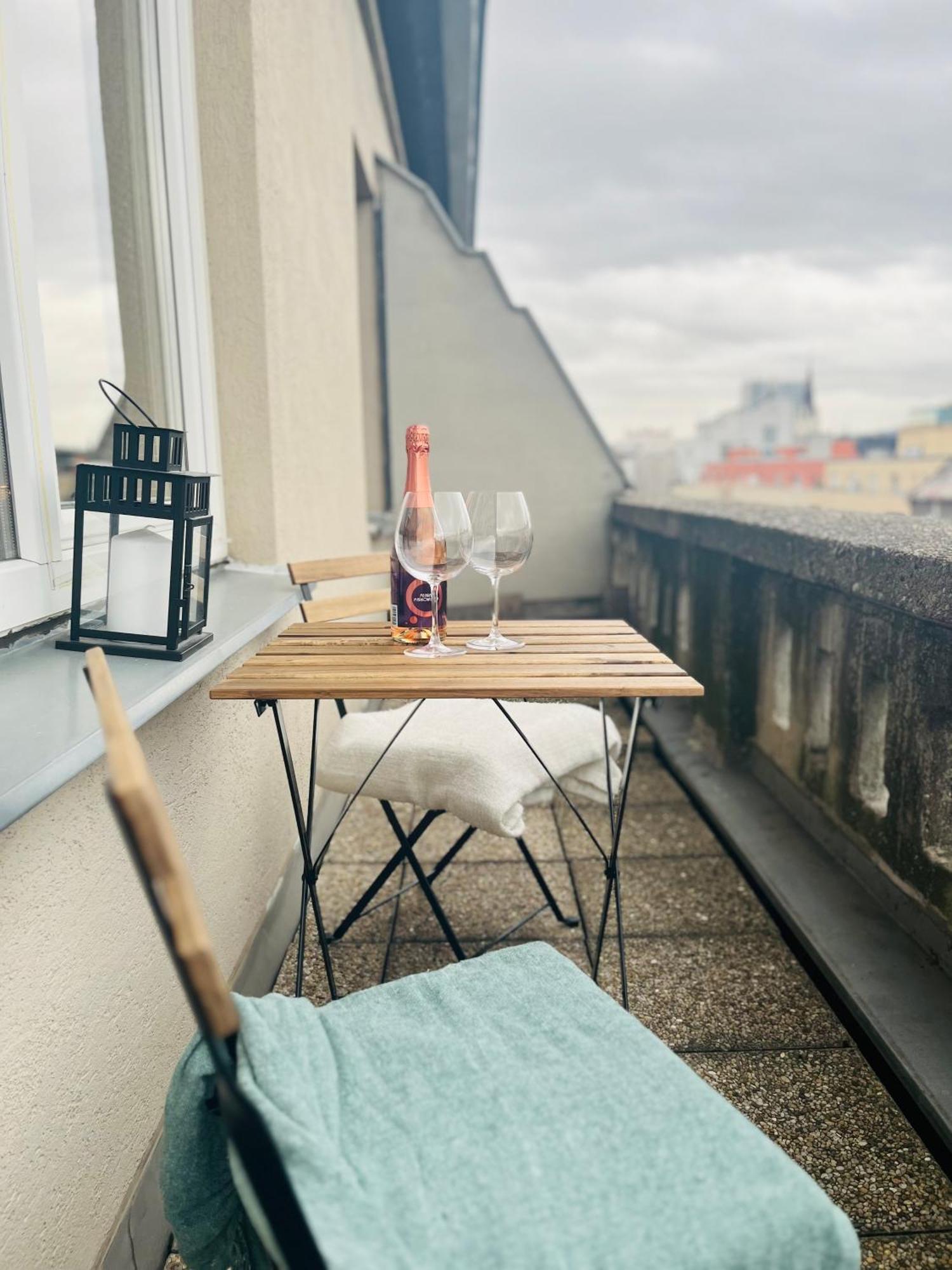 Charming Studio In The Old Town Apartment Bratislava Ngoại thất bức ảnh