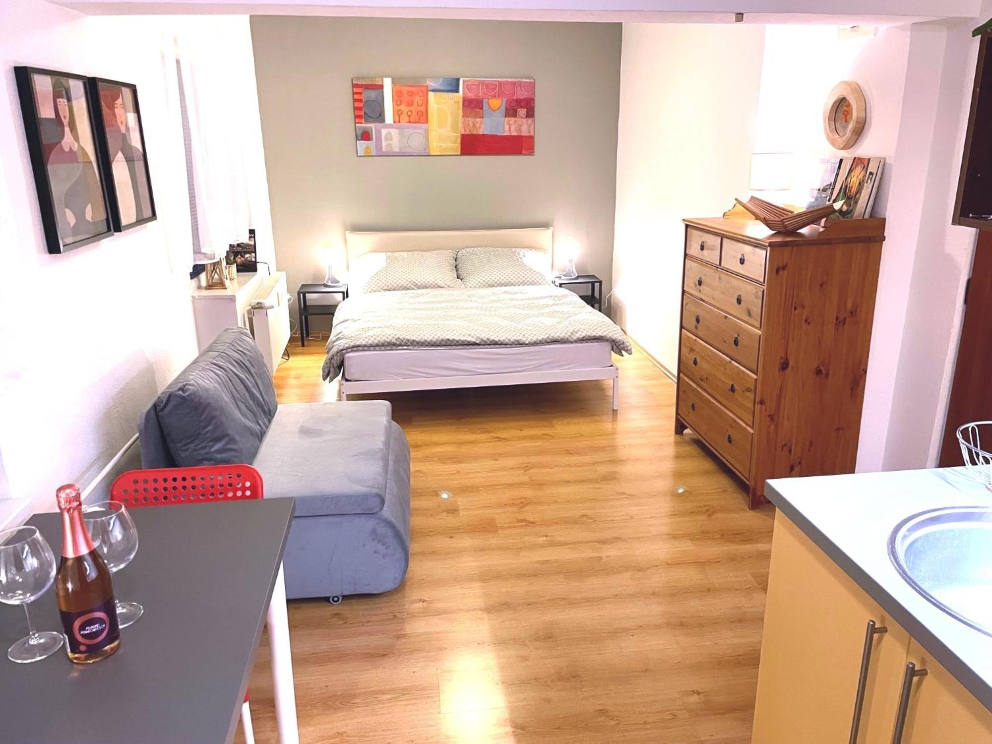 Charming Studio In The Old Town Apartment Bratislava Ngoại thất bức ảnh